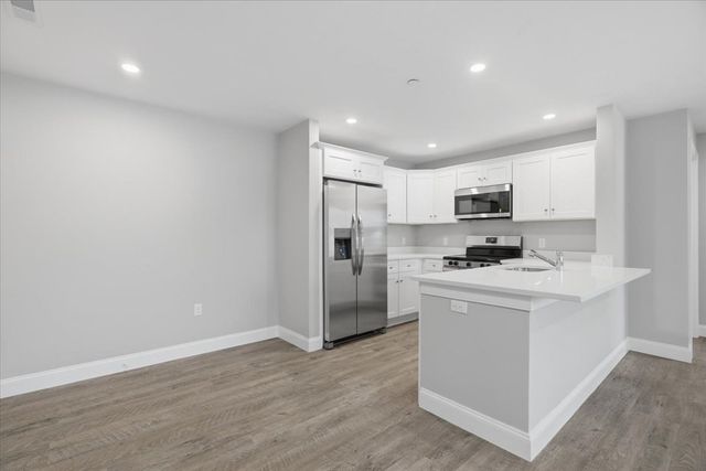 206 Central Street A, Avon, MA 02332