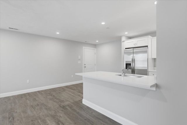 206 Central Street A, Avon, MA 02332