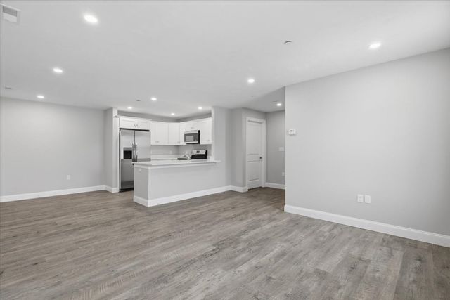 206 Central Street A, Avon, MA 02332