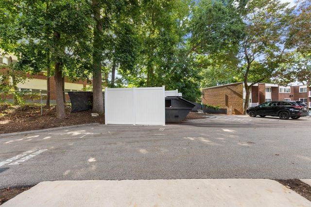 31 Jones Ter 6, Stoughton, MA 02072