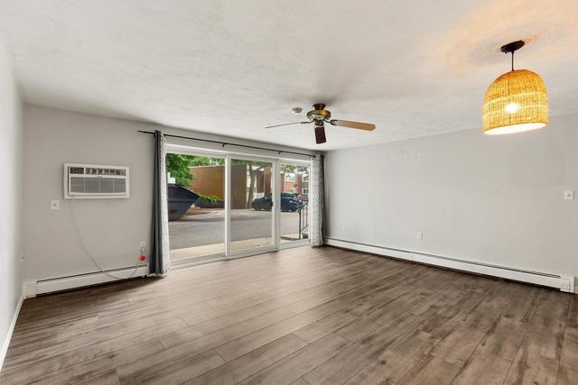 31 Jones Ter 6, Stoughton, MA 02072