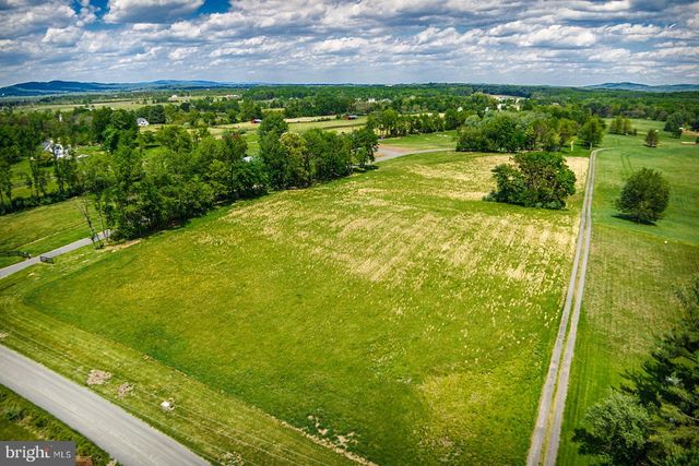 14558 CHAPEL LN, Leesburg, VA 20176