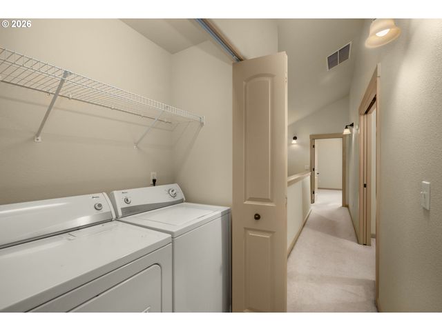 1912 Ne 48TH Way, Hillsboro, OR 97124