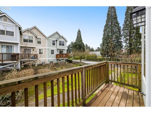 1912 Ne 48TH Way, Hillsboro, OR 97124