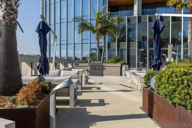 888 W E St 805, San Diego, CA 92101