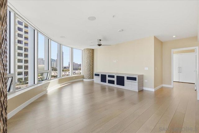 888 W E St 805, San Diego, CA 92101