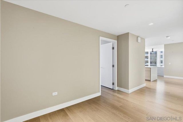 888 W E St 805, San Diego, CA 92101