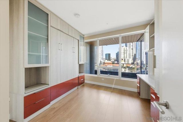 888 W E St 805, San Diego, CA 92101