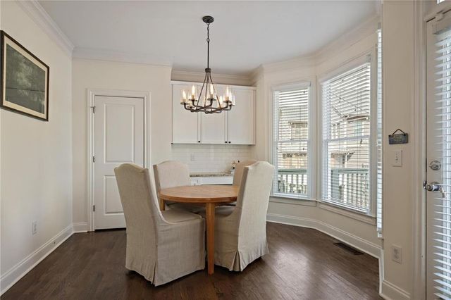 1655 Barfield NW Run, Atlanta, GA 30318