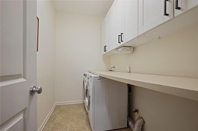 1655 Barfield NW Run, Atlanta, GA 30318