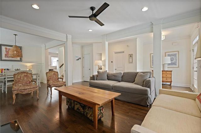 1655 Barfield NW Run, Atlanta, GA 30318