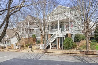 1655 Barfield NW Run, Atlanta, GA 30318