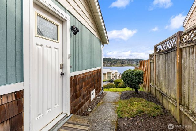 2505 -2507 N Wycoff Avenue, Bremerton, WA 98312