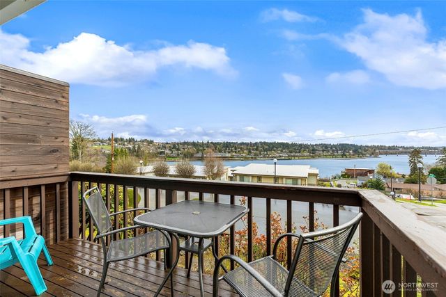 2505 -2507 N Wycoff Avenue, Bremerton, WA 98312