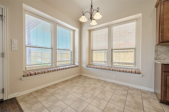 1216 Realoaks Drive, Fort Worth, TX 76131