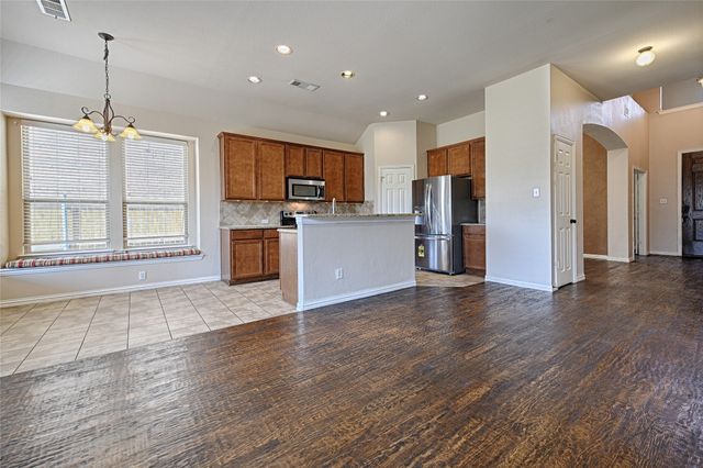 1216 Realoaks Drive, Fort Worth, TX 76131