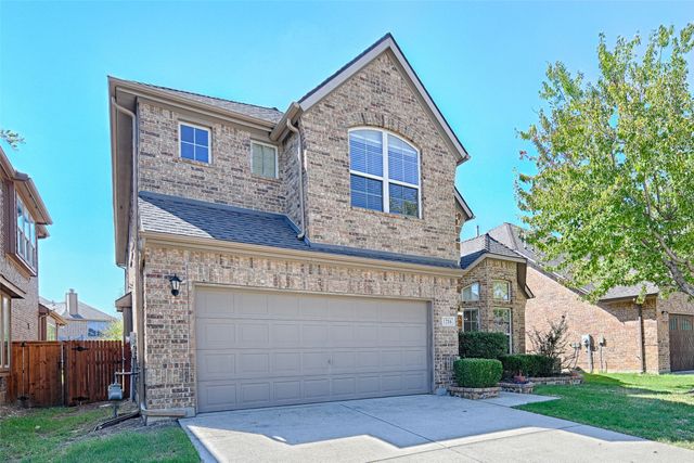 1216 Realoaks Drive, Fort Worth, TX 76131