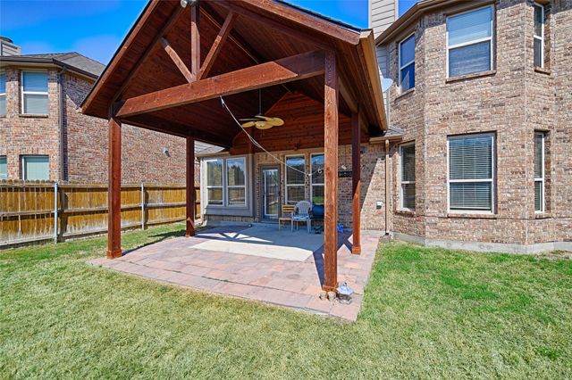 1216 Realoaks Drive, Fort Worth, TX 76131