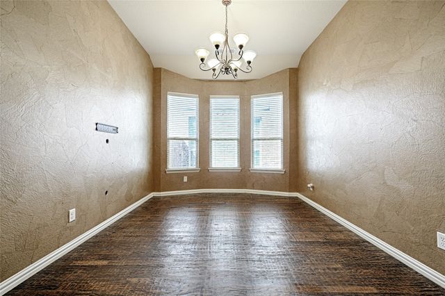 1216 Realoaks Drive, Fort Worth, TX 76131