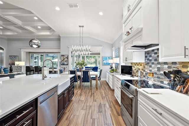 5096 GREENS DRIVE, Lady Lake, FL 32159