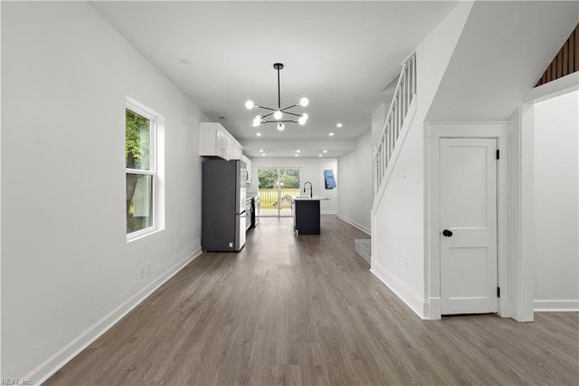9509 Line Fence RD, Hayes, VA 23072