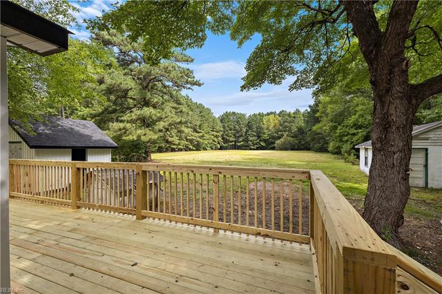 9509 Line Fence RD, Hayes, VA 23072