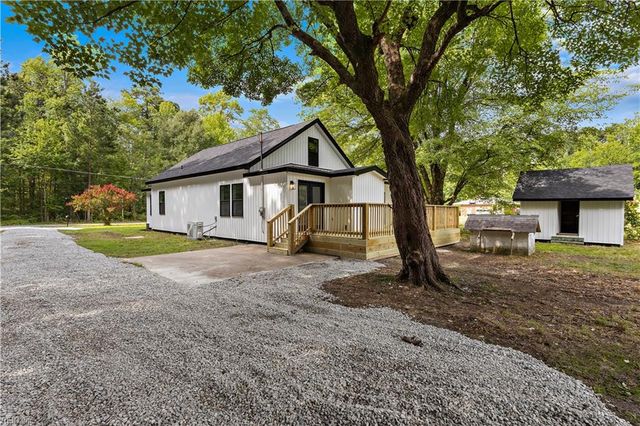 9509 Line Fence RD, Hayes, VA 23072