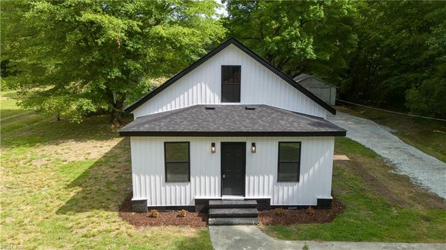 9509 Line Fence RD, Hayes, VA 23072