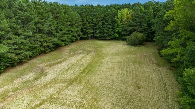 9509 Line Fence RD, Hayes, VA 23072