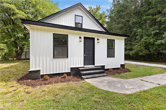 9509 Line Fence RD, Hayes, VA 23072