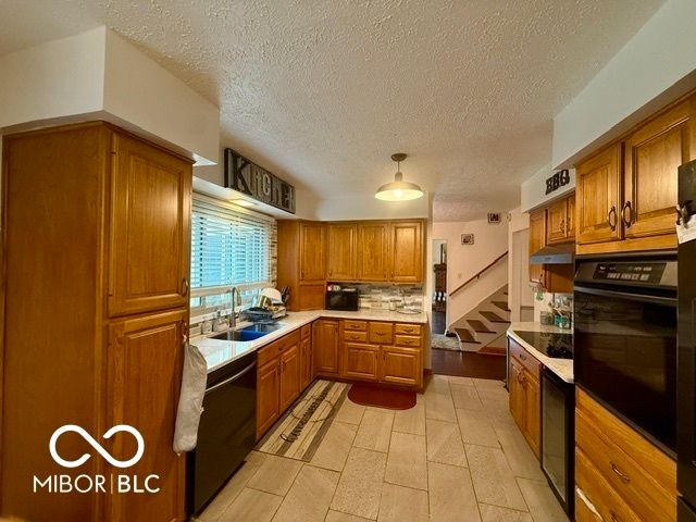 888 Briarwood Drive, Greenwood, IN 46142