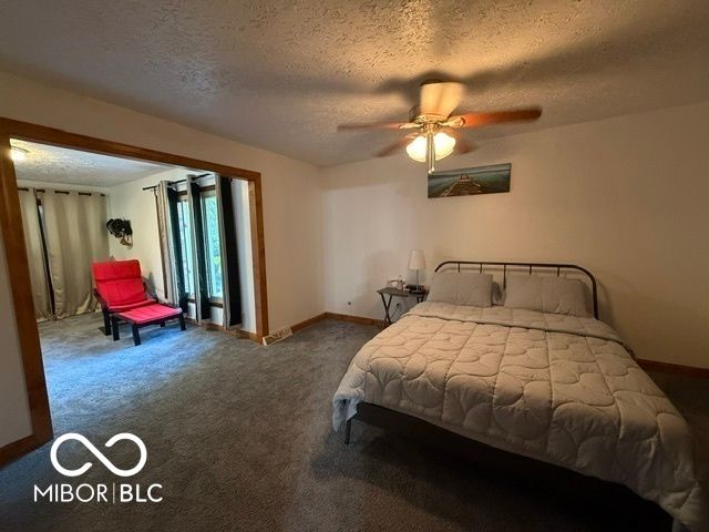 888 Briarwood Drive, Greenwood, IN 46142