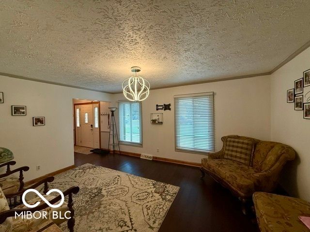 888 Briarwood Drive, Greenwood, IN 46142