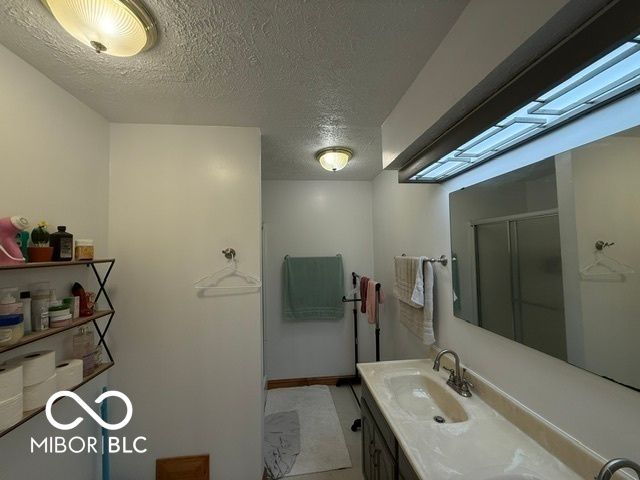 888 Briarwood Drive, Greenwood, IN 46142