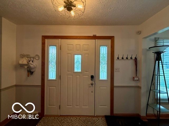 888 Briarwood Drive, Greenwood, IN 46142