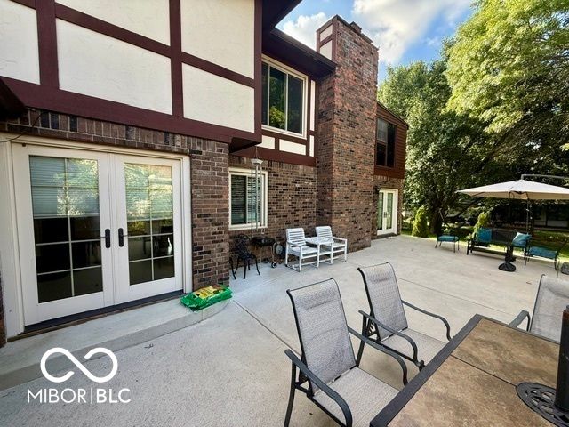 888 Briarwood Drive, Greenwood, IN 46142