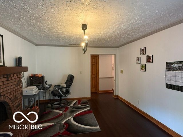 888 Briarwood Drive, Greenwood, IN 46142