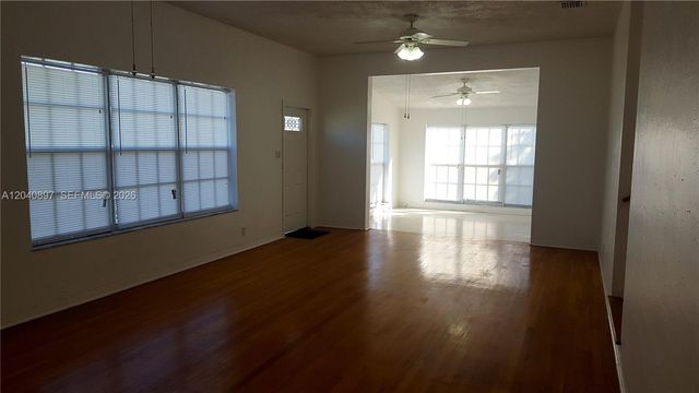 7900 SW 22nd St, Miami, FL 33155