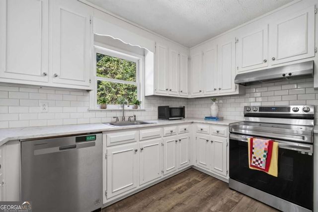 2275 Huntington Drive, Loganville, GA 30052