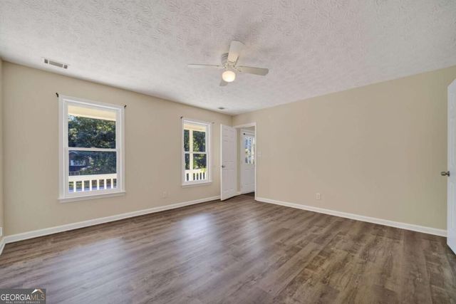2275 Huntington Drive, Loganville, GA 30052