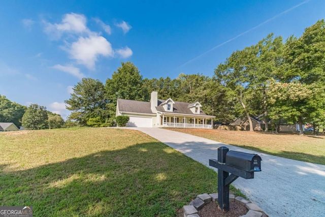 2275 Huntington Drive, Loganville, GA 30052