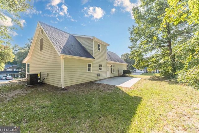 2275 Huntington Drive, Loganville, GA 30052