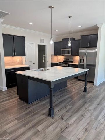 106 Kyndall Run Drive 42, Lexington, NC 27295
