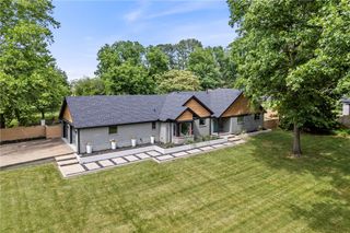 104 Black Oak Avenue, Springdale, AR 72764