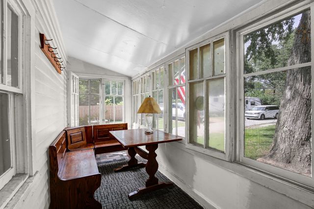 2201 Thornton Lansing Road, Lansing, IL 60438