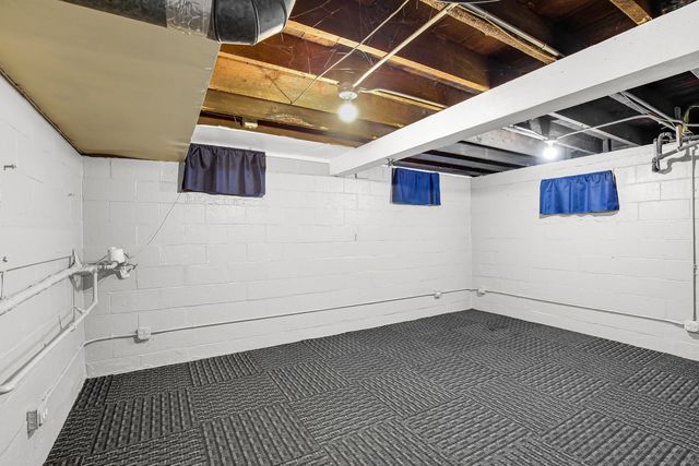 2201 Thornton Lansing Road, Lansing, IL 60438