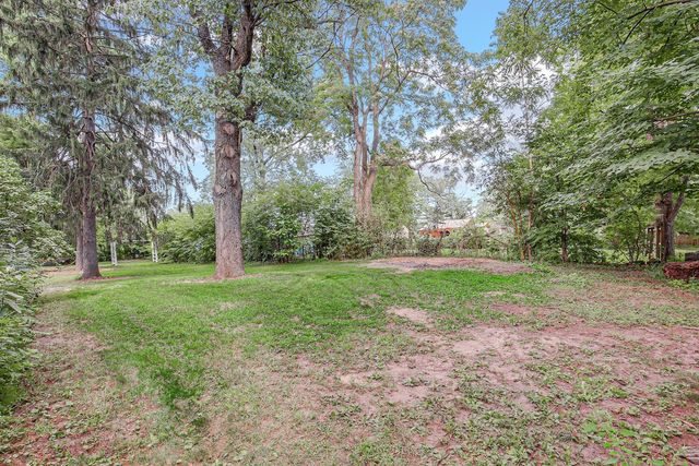 2201 Thornton Lansing Road, Lansing, IL 60438