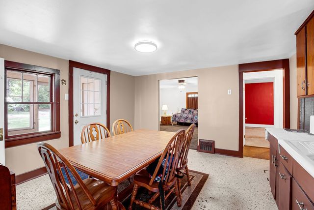 2201 Thornton Lansing Road, Lansing, IL 60438