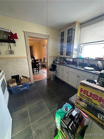 1867 Michigan Avenue, Niagara Falls, NY 14305