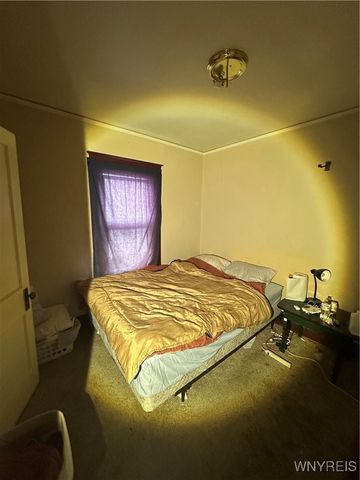 1867 Michigan Avenue, Niagara Falls, NY 14305